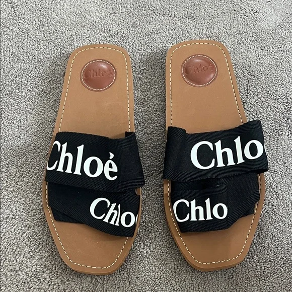 Chloe Woody logo print canvas slides - Picture 2 of 11